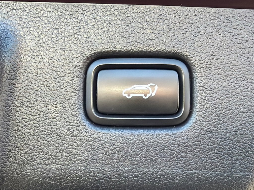 Used 2022 Hyundai Palisade Calligraphy image 19