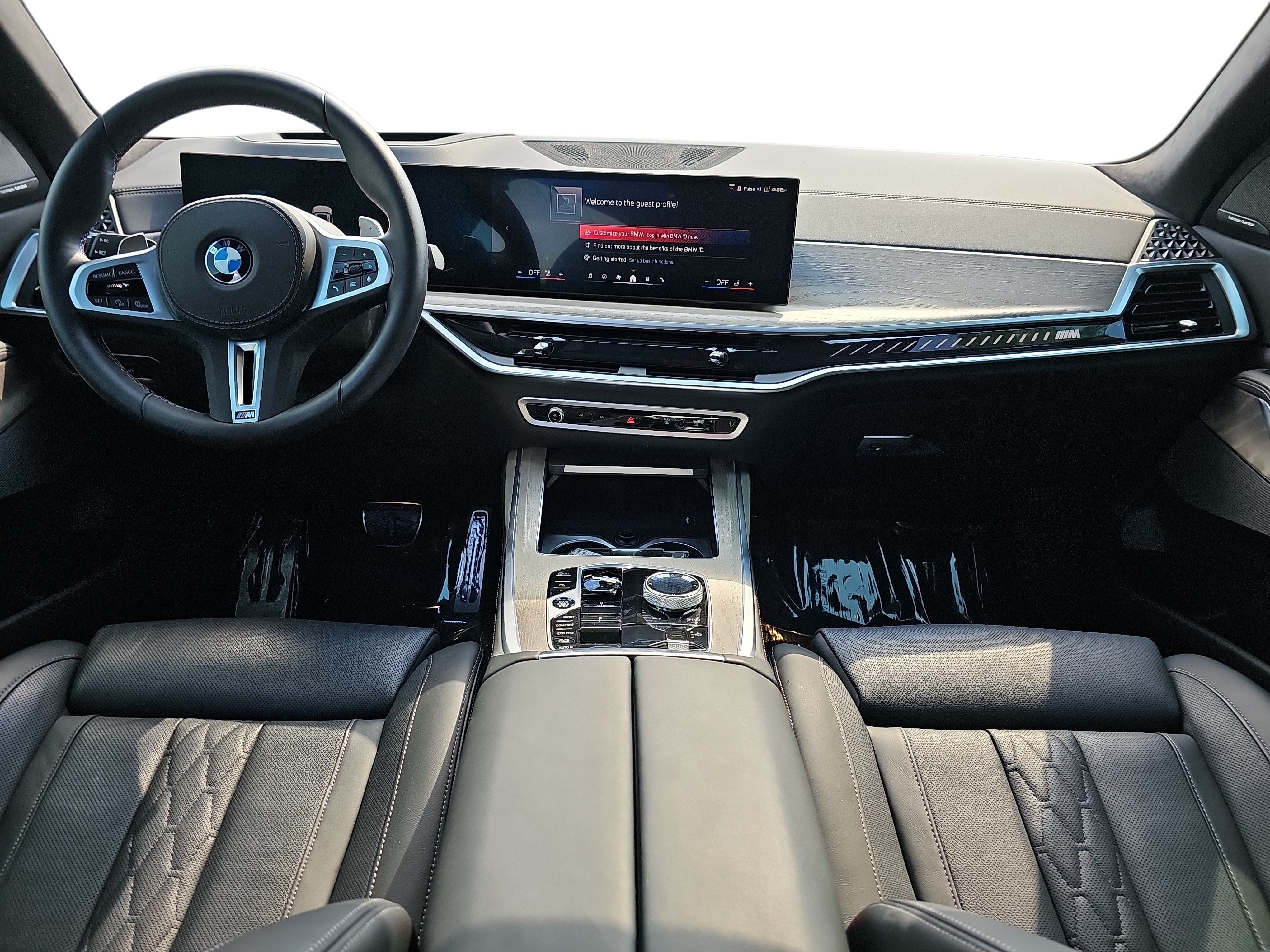 Certified 2025 BMW X7 M60i w/ Executive Package AWD/4WD image 10