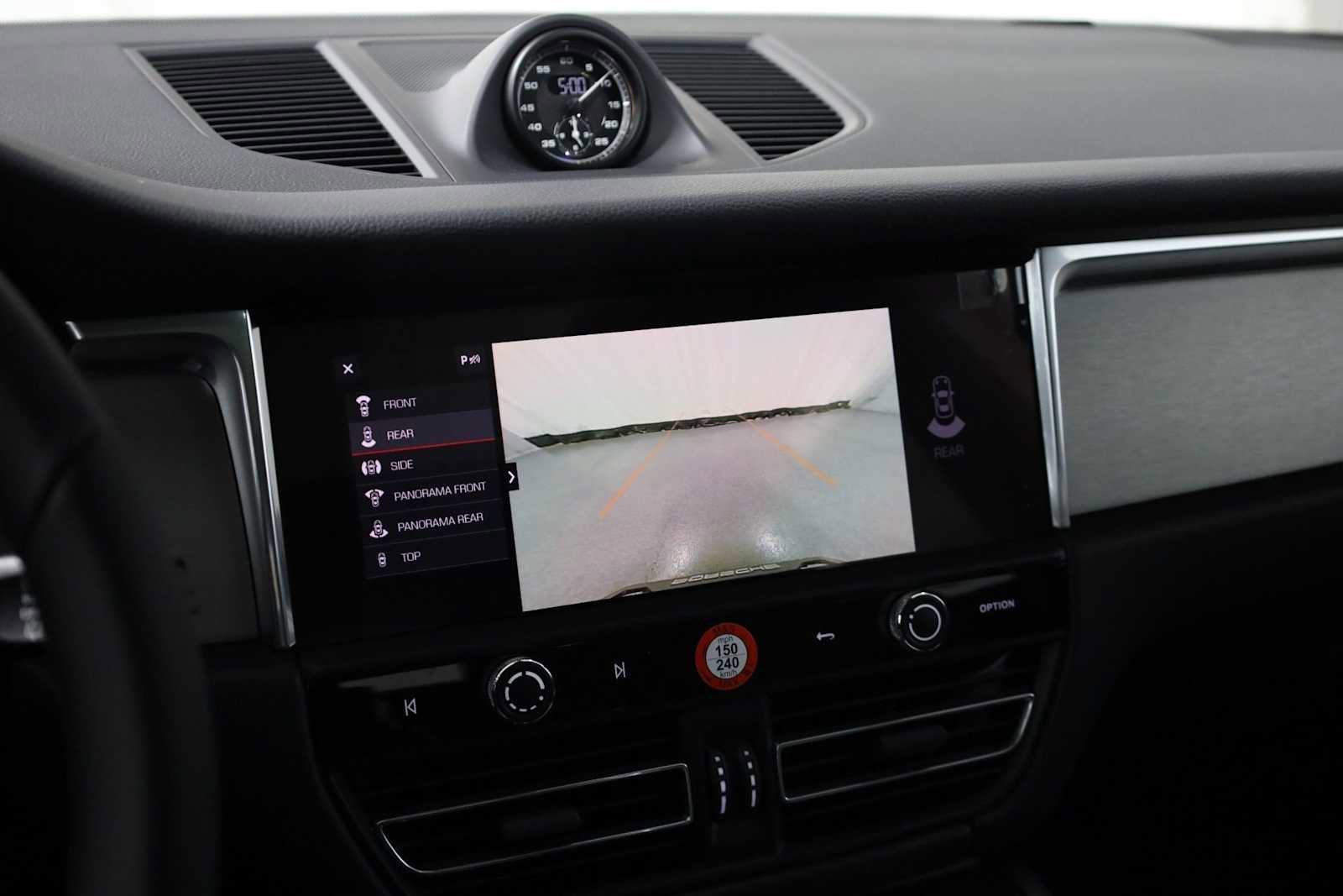 New 2026 Porsche Macan image 34