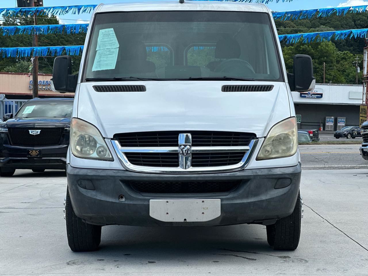 Used 2008 Dodge Sprinter 2500 RWD image 2