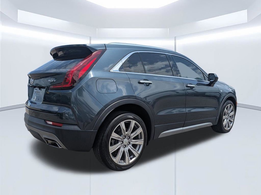 Used 2019 Cadillac XT4 Premium Luxury FWD image 4