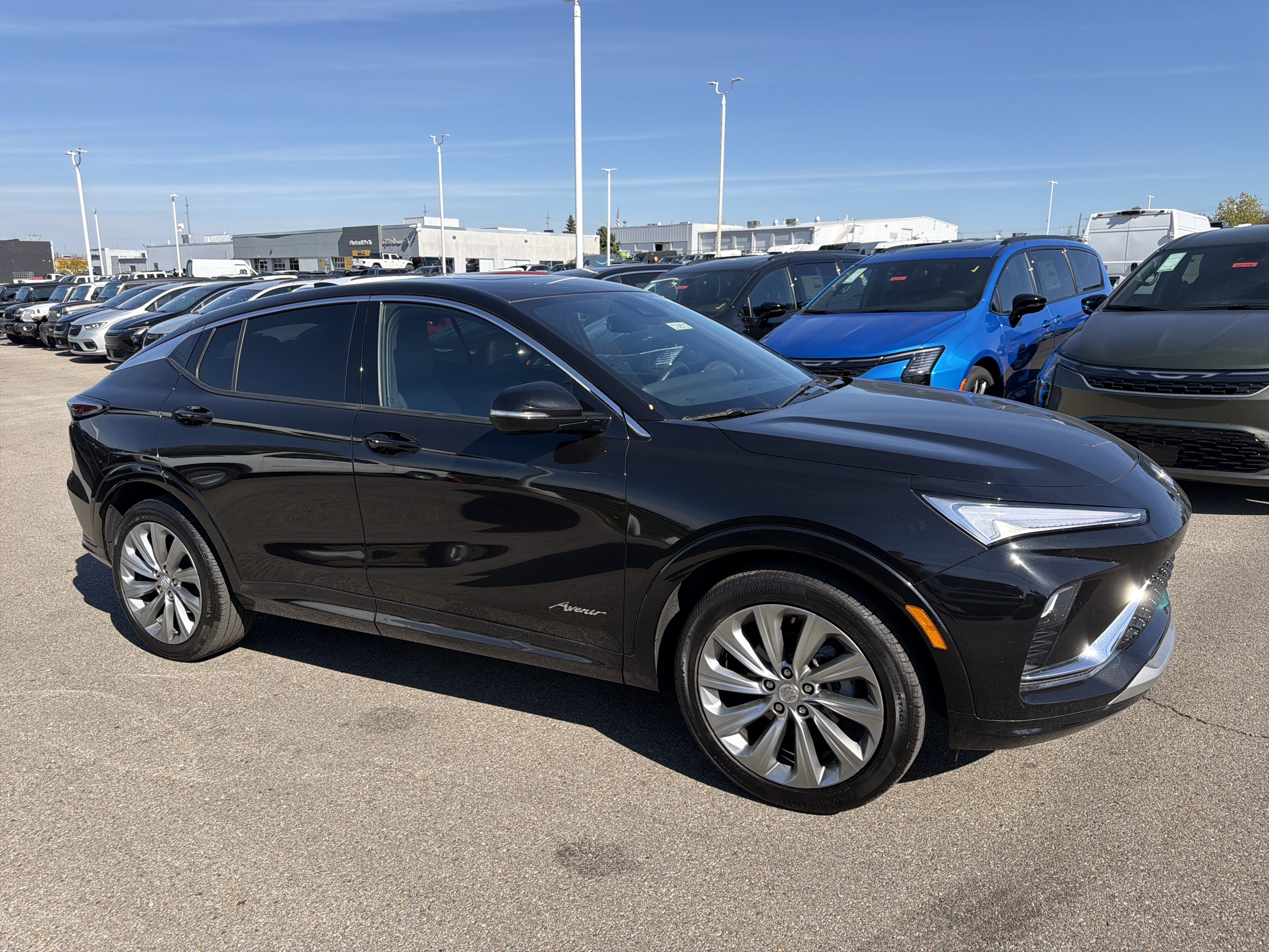Used 2025 Buick Envista Avenir FWD image 11