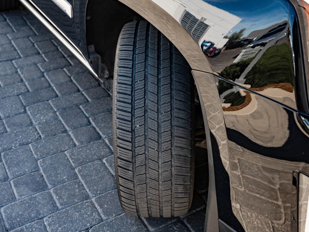 Used 2015 Cadillac Escalade Platinum image 54