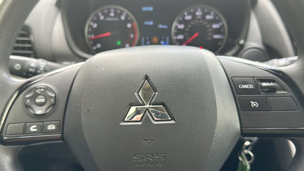 Used 2025 Mitsubishi Eclipse Cross ES image 25