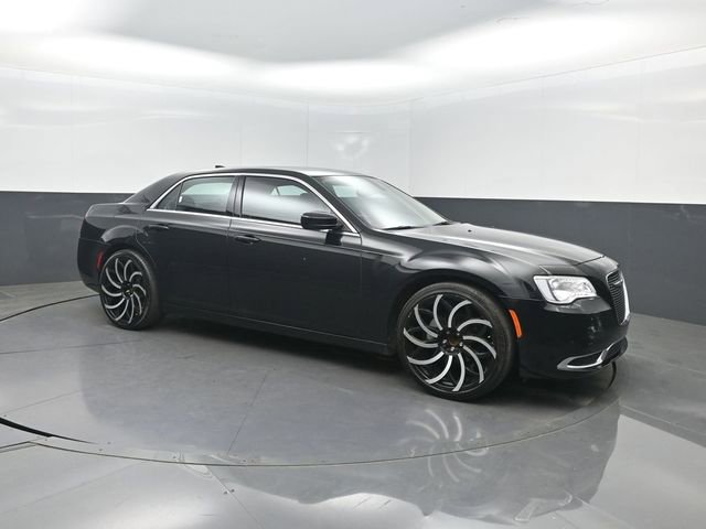 Used 2023 Chrysler 300 Touring image 34