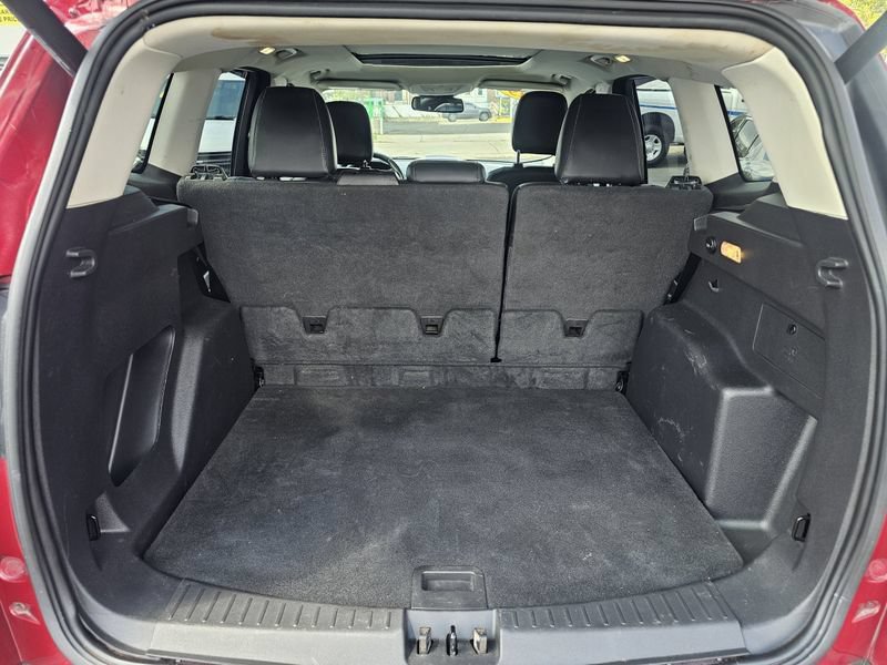 Used 2019 Ford Escape SEL AWD/4WD image 11