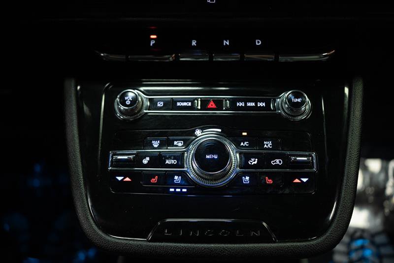 Used 2022 Lincoln Corsair FWD w/ Premium Package image 22