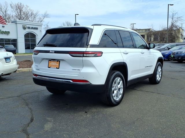 Certified 2023 Jeep Grand Cherokee Limited AWD/4WD image 3