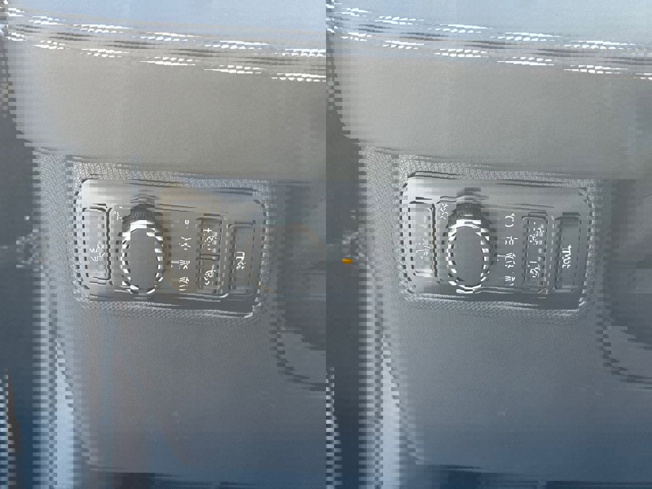 Certified 2025 Ford Mustang Mach-E Premium image 34