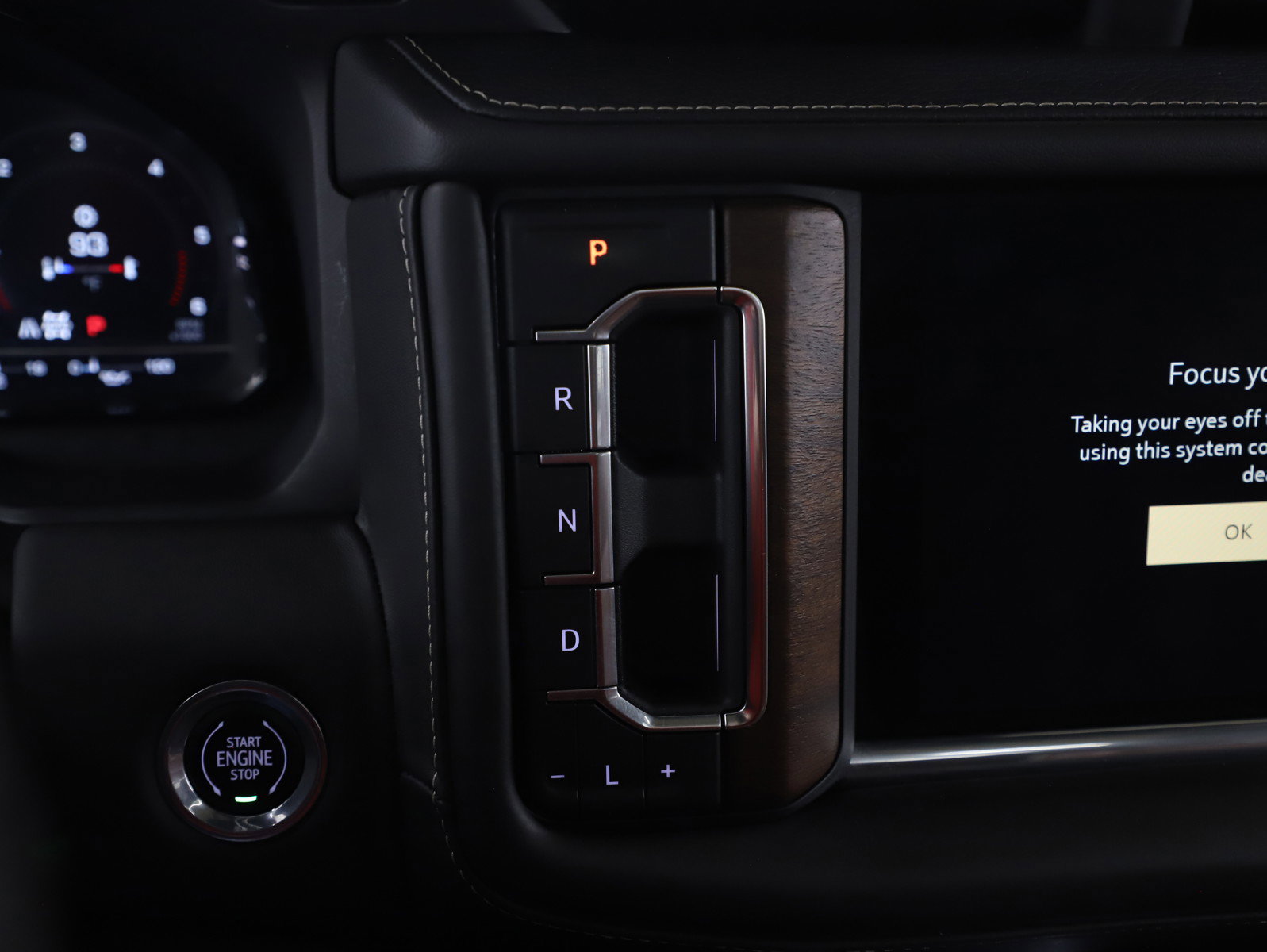 Used 2023 GMC Yukon Denali Ultimate image 28