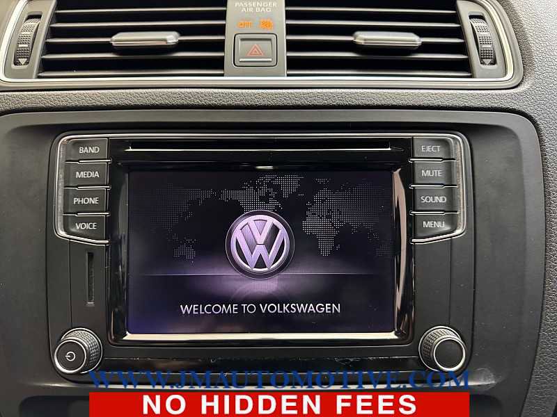 Used 2017 Volkswagen Jetta SE FWD image 23