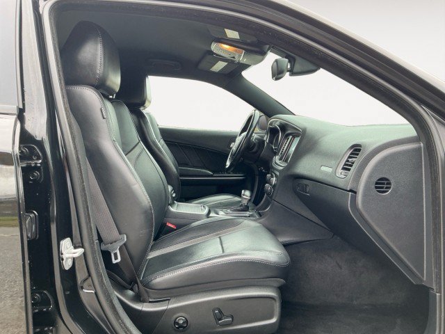 Used 2015 Dodge Charger R/T w/ Plus Group RWD image 10