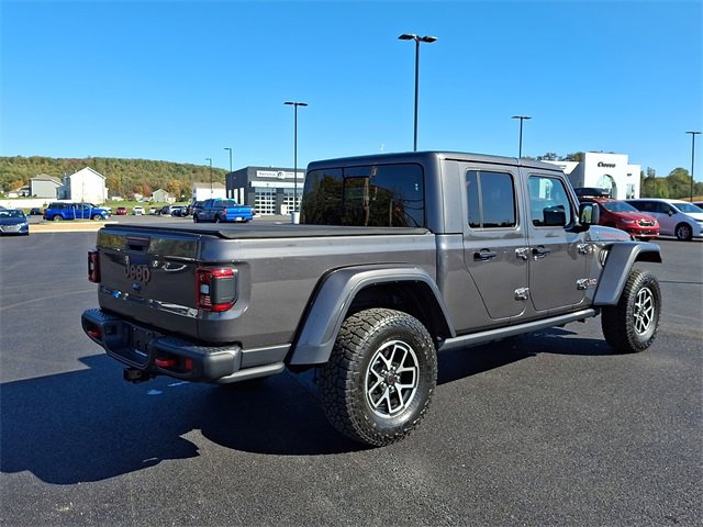 Used 2024 Jeep Gladiator Rubicon image 7
