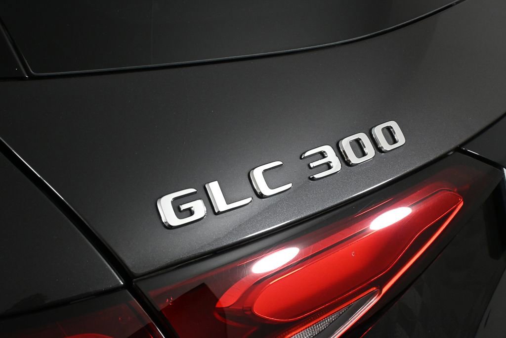 Certified 2025 Mercedes-Benz GLC 300 4MATIC image 27