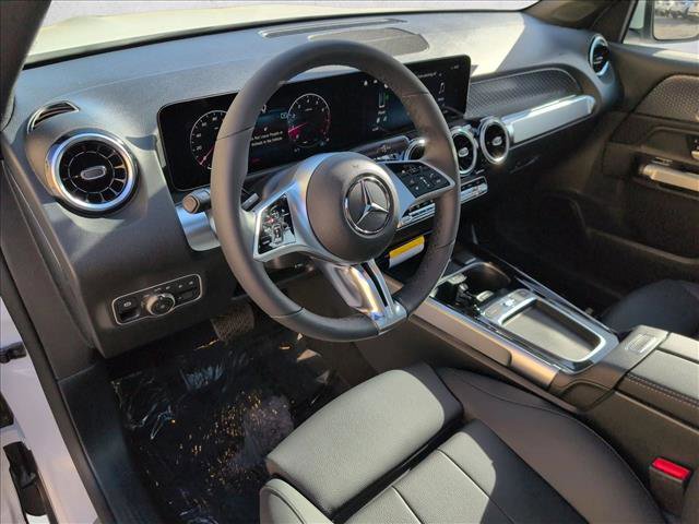 New 2026 Mercedes-Benz GLB 250 image 3