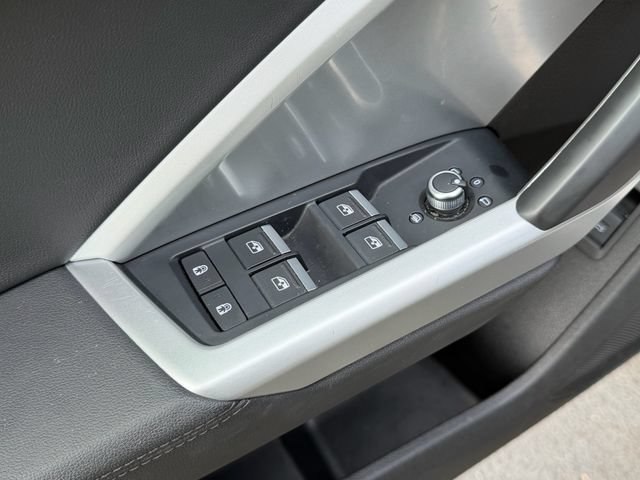 Used 2025 Audi Q3 2.0T Premium AWD/4WD image 9