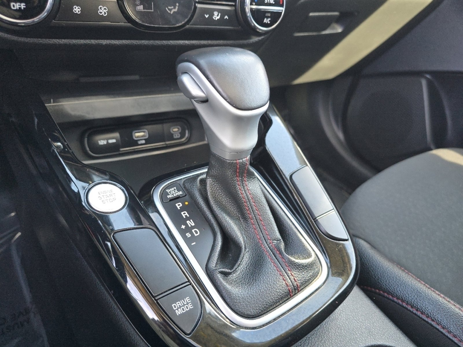 Used 2023 Kia Soul GT-Line image 36