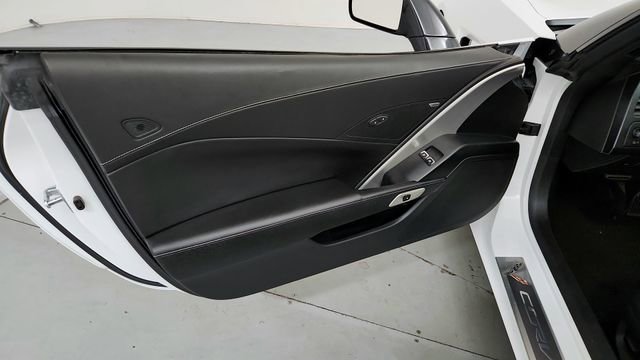 Used 2014 Chevrolet Corvette Stingray Coupe image 17