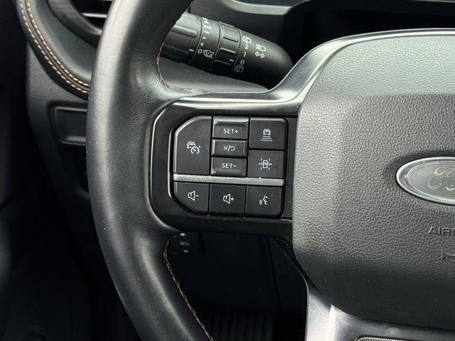 Used 2023 Ford Expedition Platinum image 13