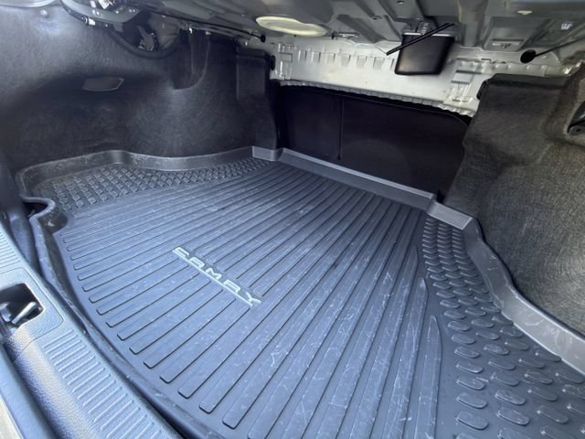 Used 2025 Toyota Camry SE FWD image 28