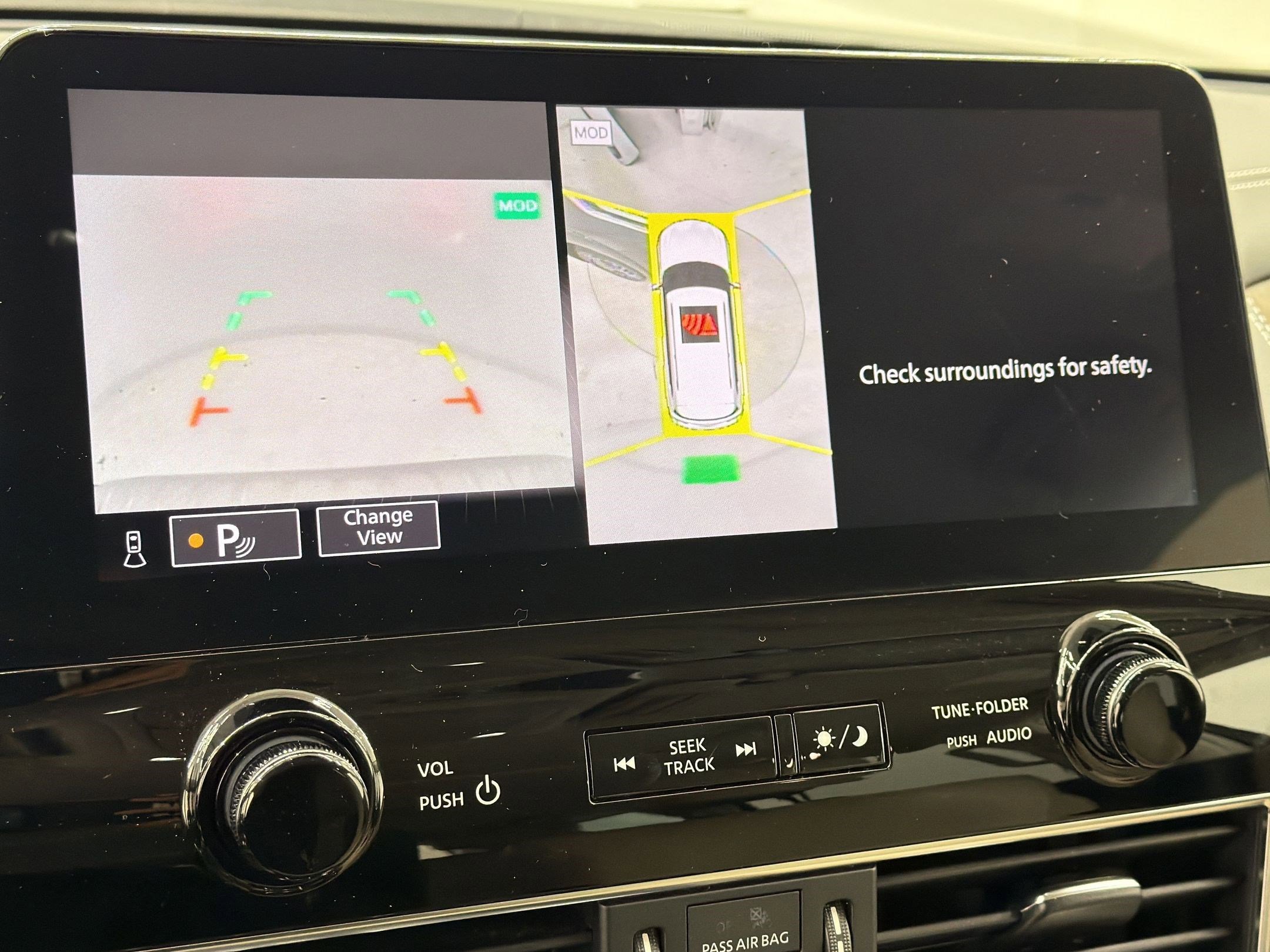 Used 2023 INFINITI QX80 Premium Select w/ Cargo Package image 25