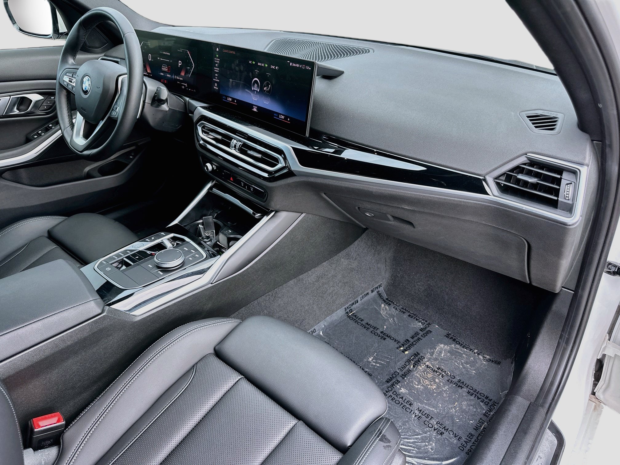 Certified 2023 BMW 330i Sedan w/ Convenience Package RWD image 29