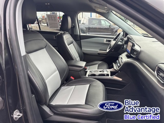 Used 2022 Ford Explorer XLT w/ Equipment Group 202A image 33