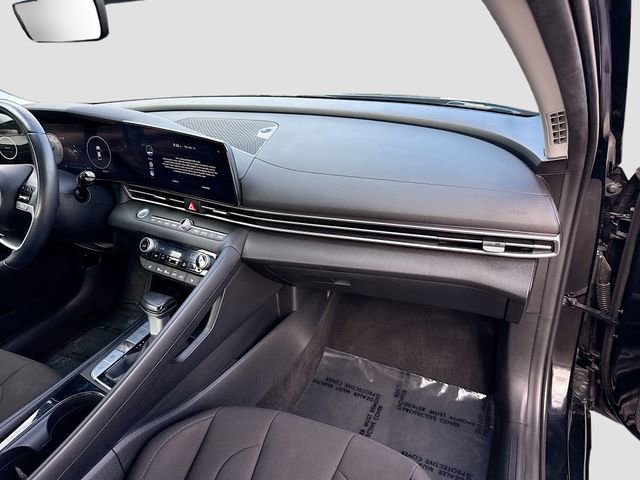 Used 2023 Hyundai Elantra SEL w/ Convenience Package FWD image 26