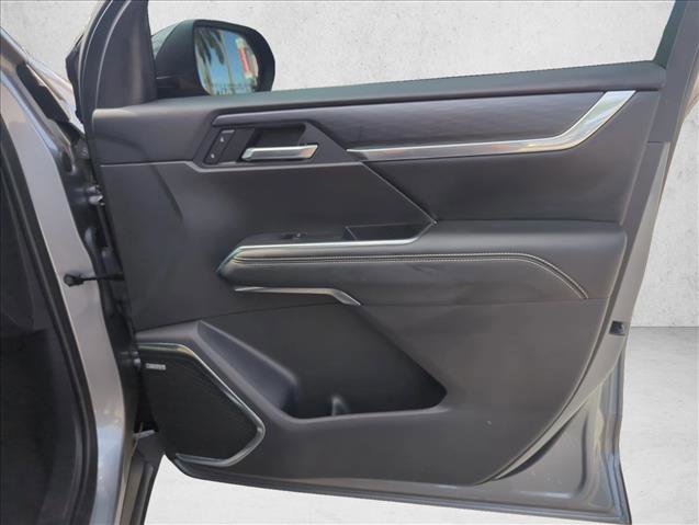Used 2025 GMC Acadia Elevation FWD image 27