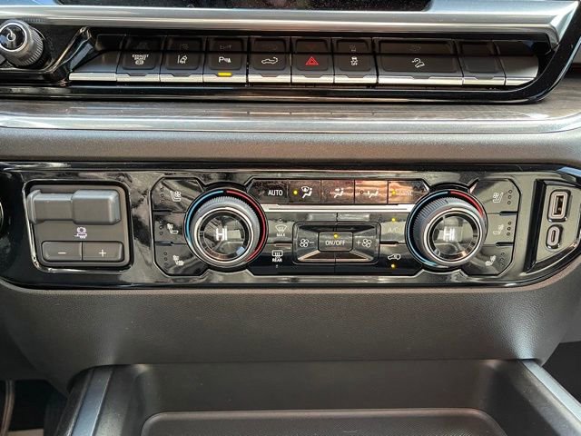 Used 2024 Chevrolet Silverado 2500 LTZ w/ LTZ Premium Package image 11