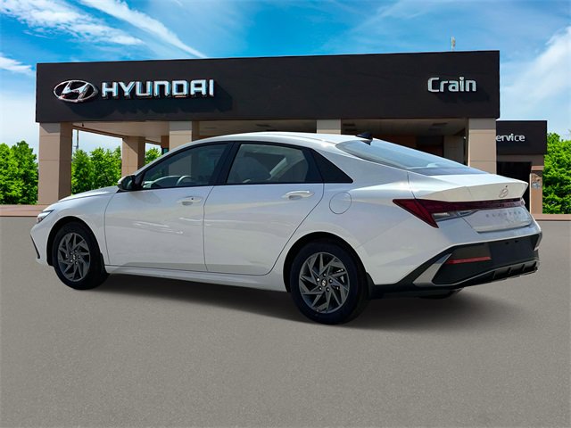 New 2025 Hyundai Elantra Blue image 4
