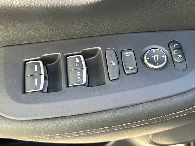 Used 2026 Honda HR-V Sport image 25