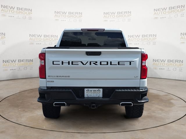 Used 2019 Chevrolet Silverado 1500 LT Trail Boss AWD/4WD image 4