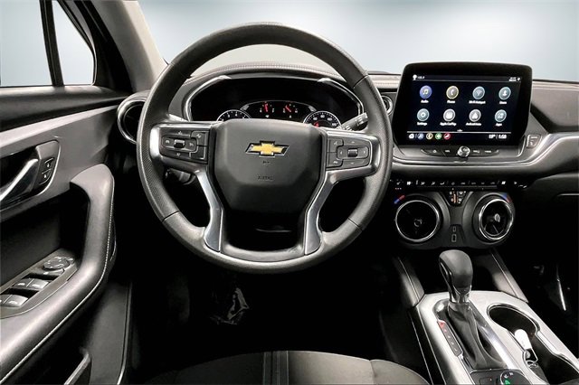 Used 2025 Chevrolet Blazer LT image 9