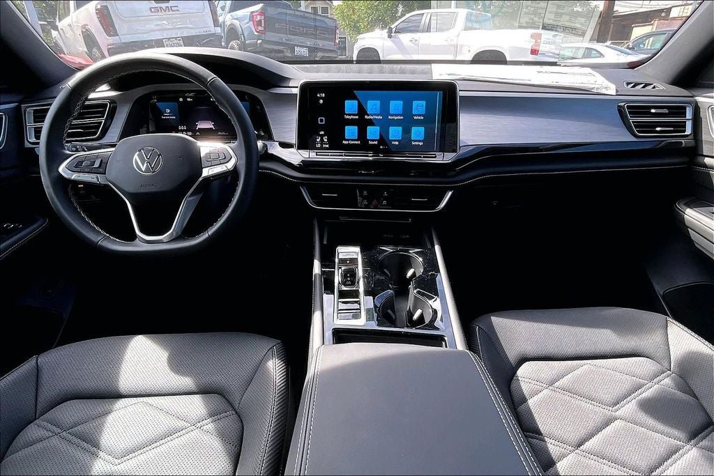 New 2026 Volkswagen Atlas Cross Sport SE FWD image 15