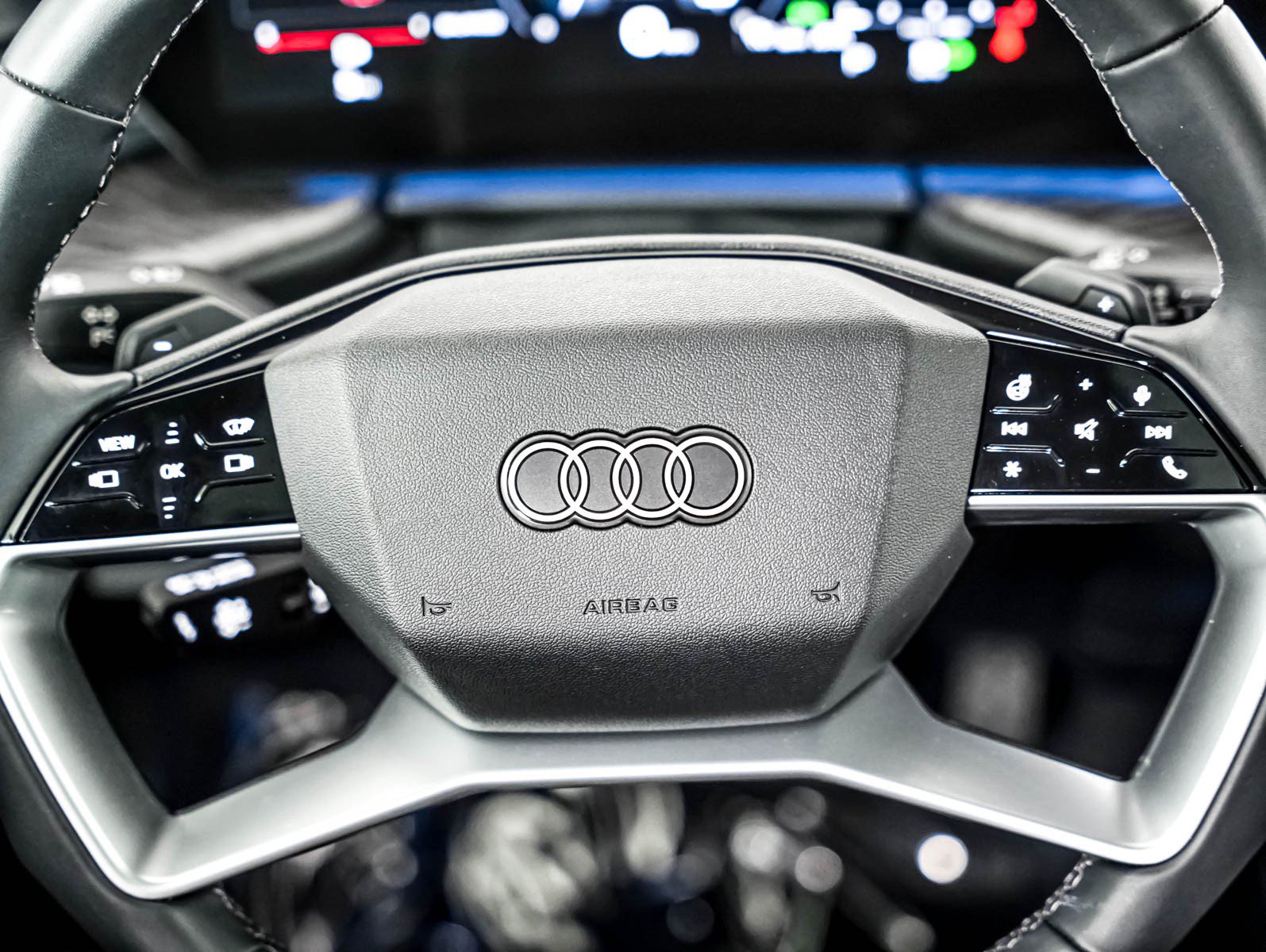 Used 2025 Audi Q5 Premium Plus AWD/4WD image 12