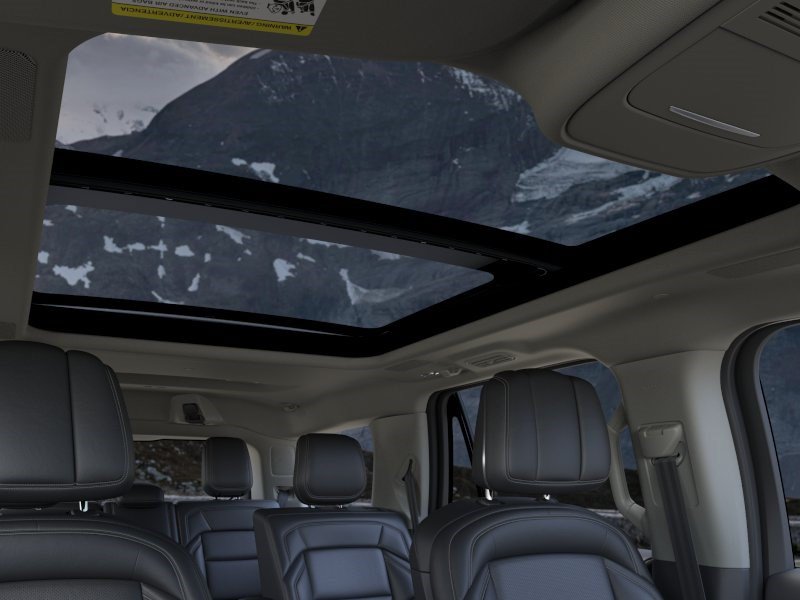 Used 2026 Lincoln Navigator Reserve AWD/4WD image 22