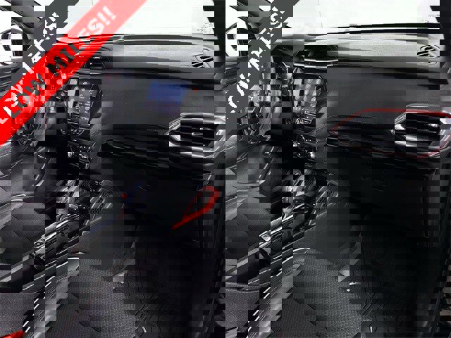 Used 2023 Chevrolet TrailBlazer RS w/ Sun and Liftgate Package image 30