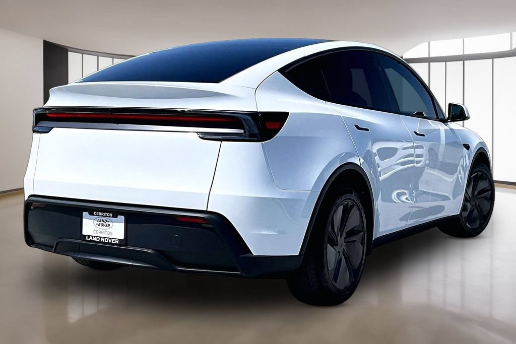 Used 2026 Tesla Model Y 2WD image 6