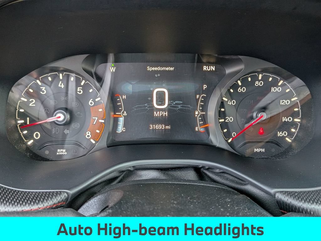 Used 2025 Jeep Compass Trailhawk w/ Trailer Tow Group AWD/4WD image 17