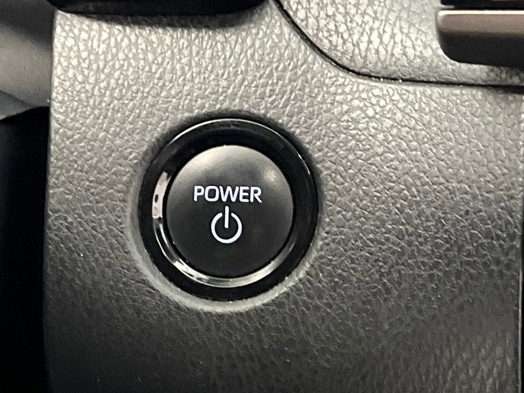 Used 2025 Toyota Camry SE image 44