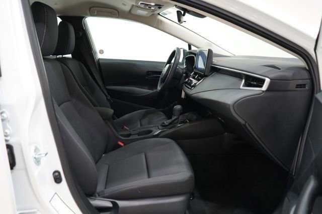 Used 2025 Toyota Corolla LE image 35