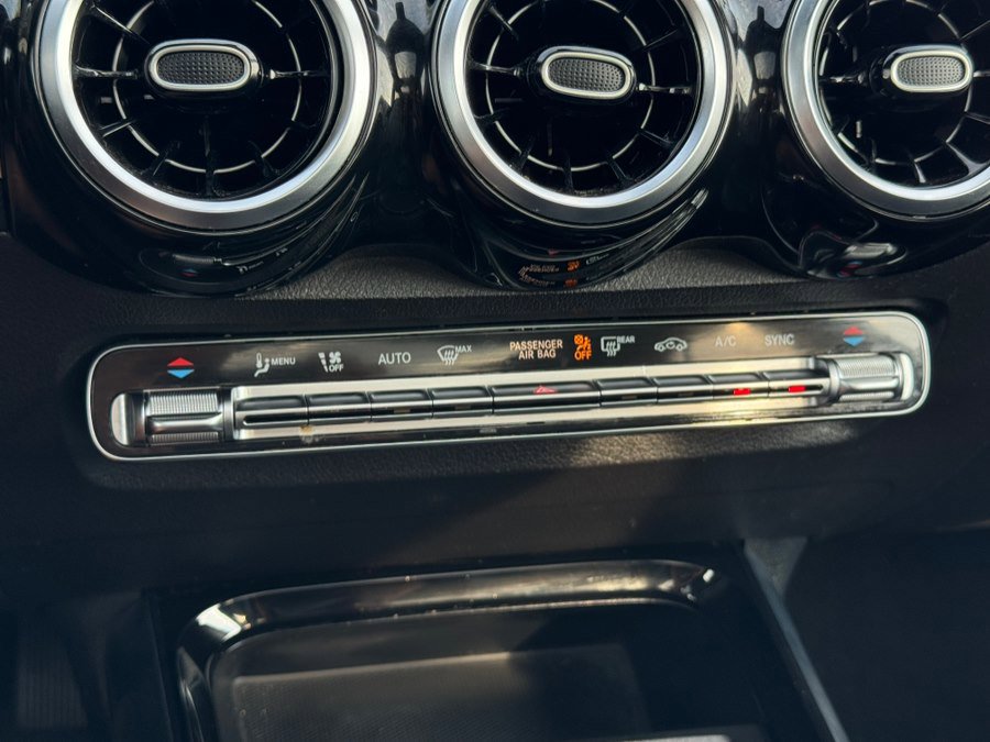 Used 2021 Mercedes-Benz GLB 250 4MATIC image 61