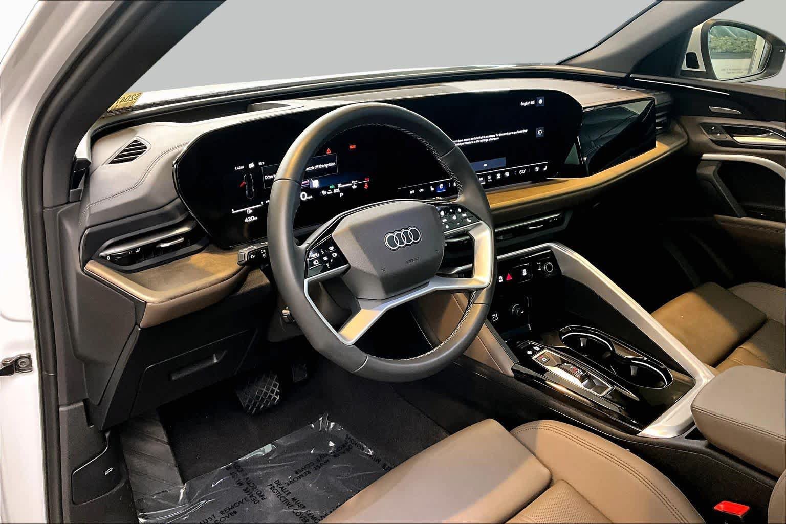 Used 2025 Audi Q5 Premium AWD/4WD image 18