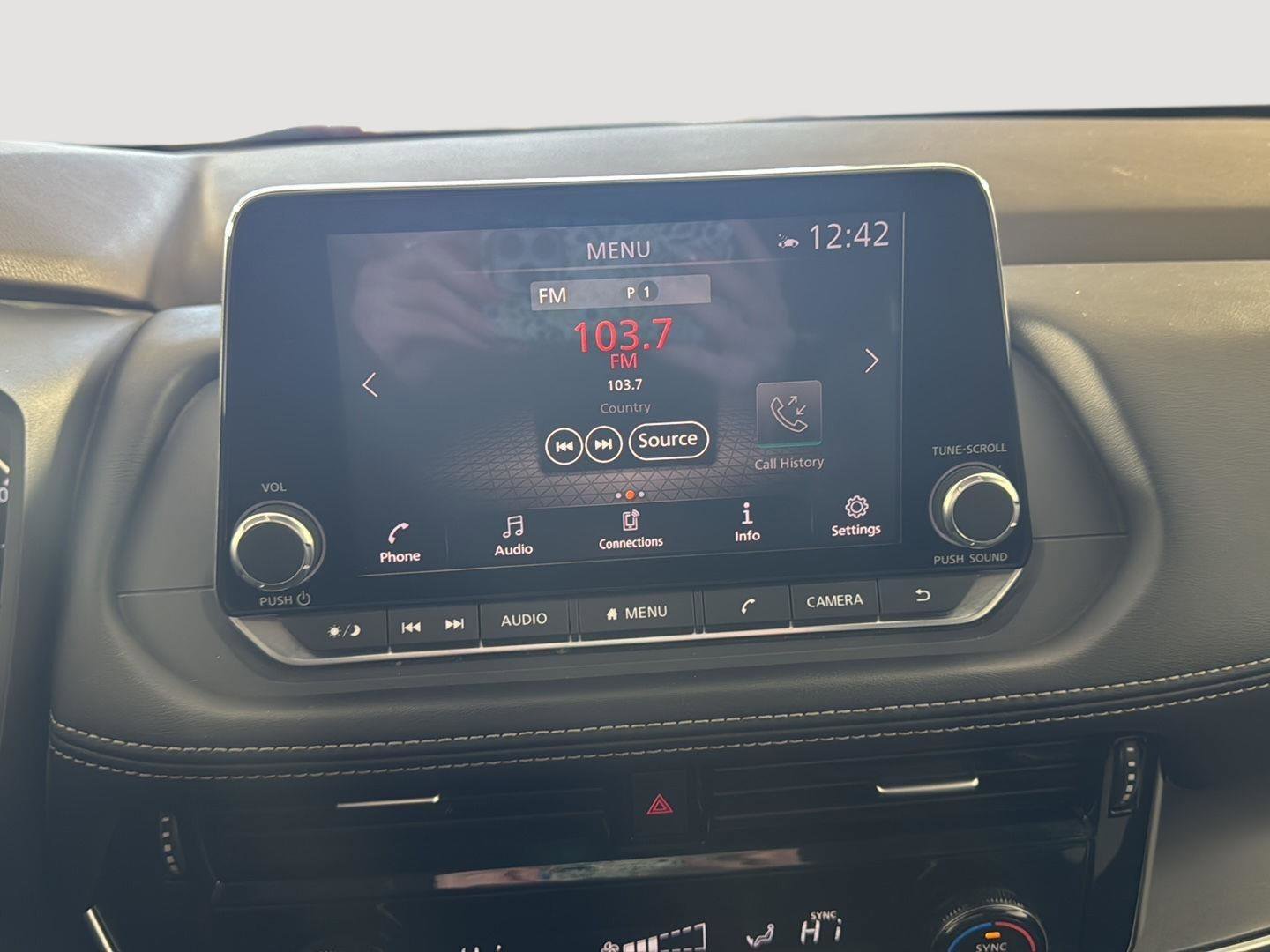 Used 2021 Nissan Rogue SV image 19