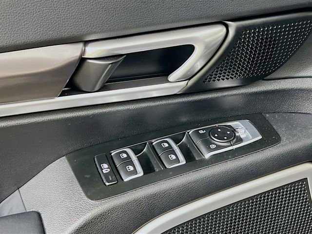 Used 2023 Kia Telluride S image 9