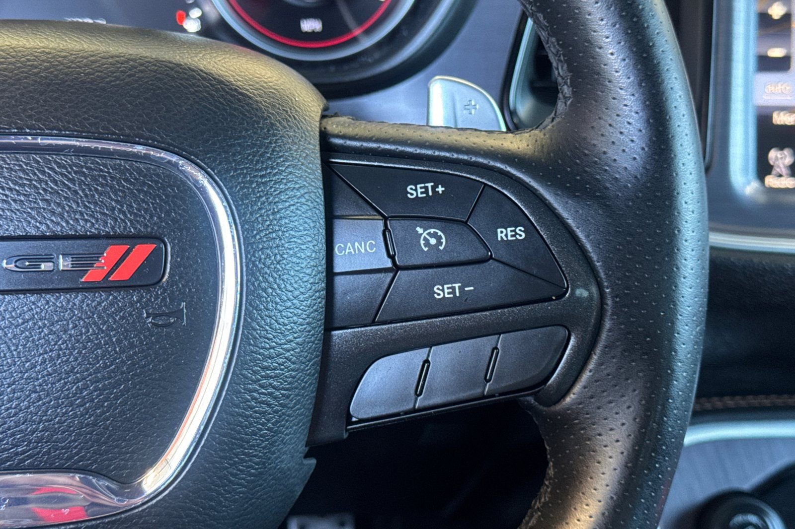 Used 2015 Dodge Challenger R/T Scat Pack RWD image 35