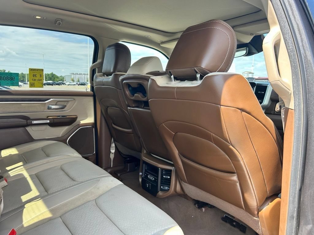 Used 2019 RAM 1500 Laramie AWD/4WD image 14