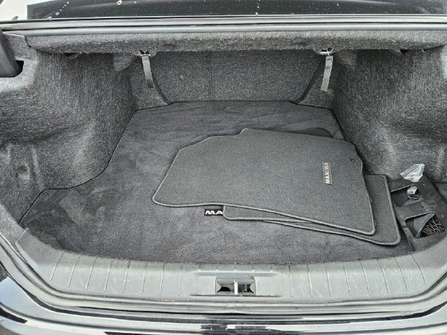 Used 2017 Nissan Maxima 3.5 SL w/ Interior Lighting Package FWD image 12