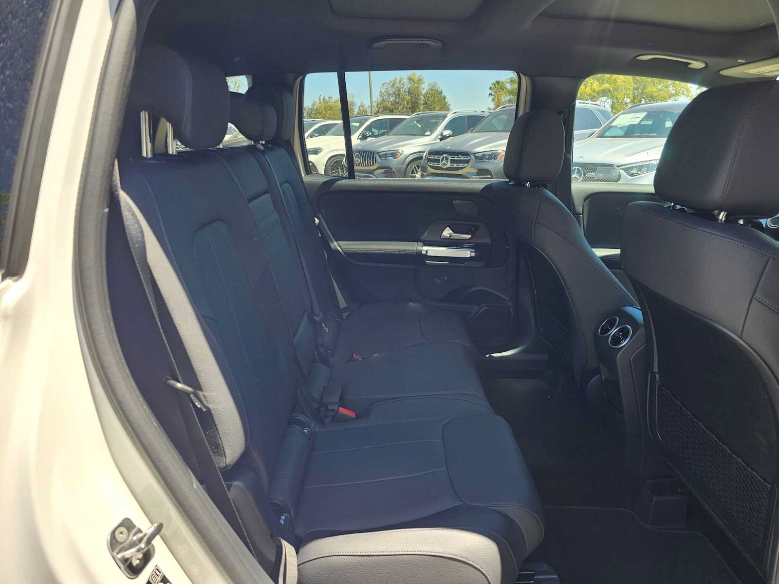 New 2026 Mercedes-Benz GLB 250 image 12